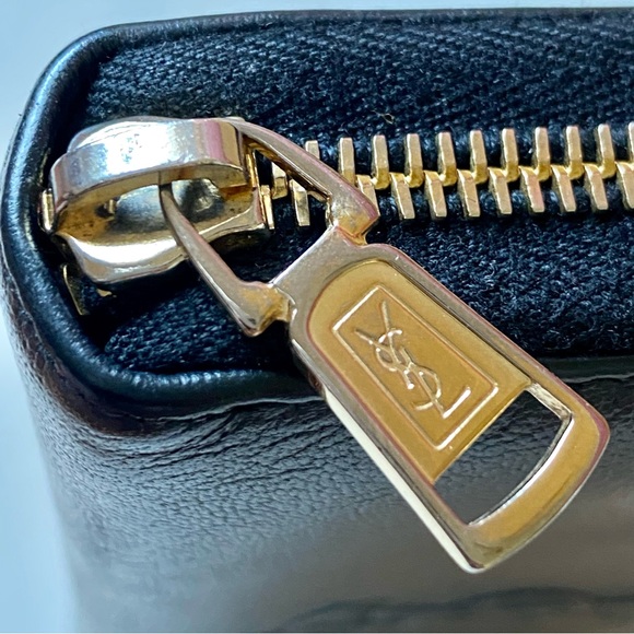 YVES SAINT LAURENT WALLET❤️ - Picture 4 of 10